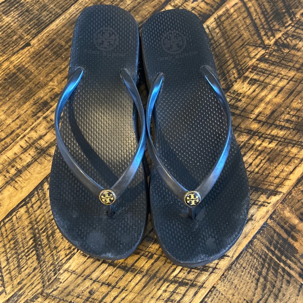 Tory Burch  1.5# wedge flip flop